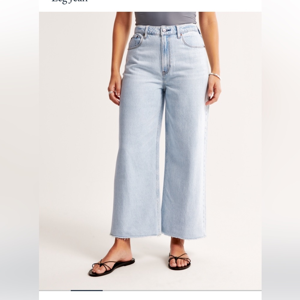 A&F Curve Love High Rise Cropped Wide Leg Denim